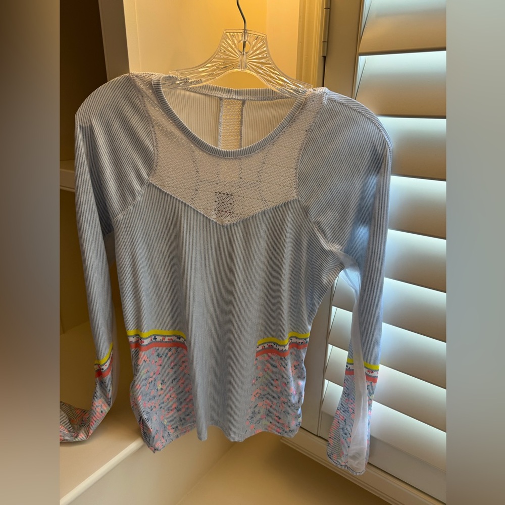 Lucky in Love Blue Floral Long Sleeve Blouse - size M